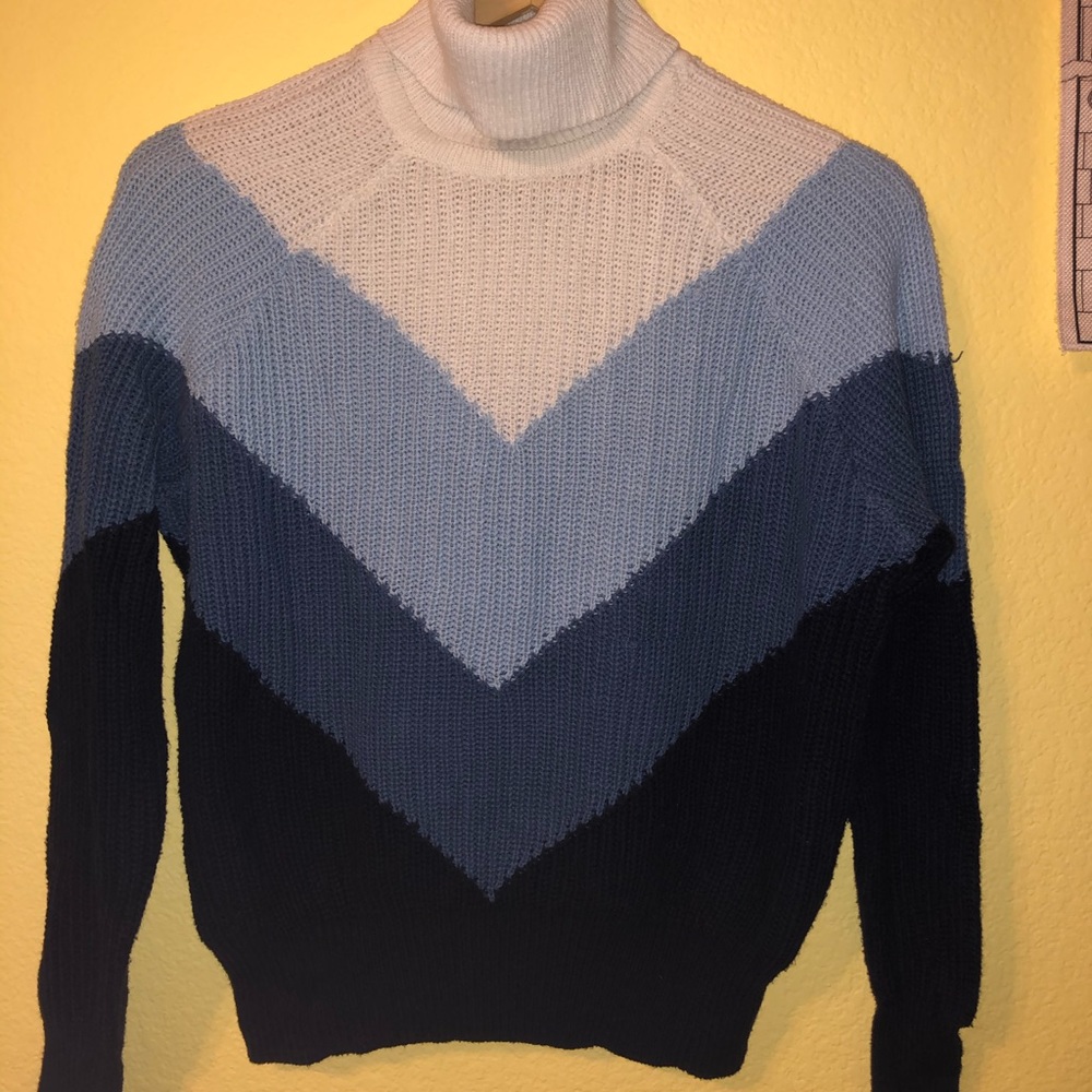Turtle neck sweater